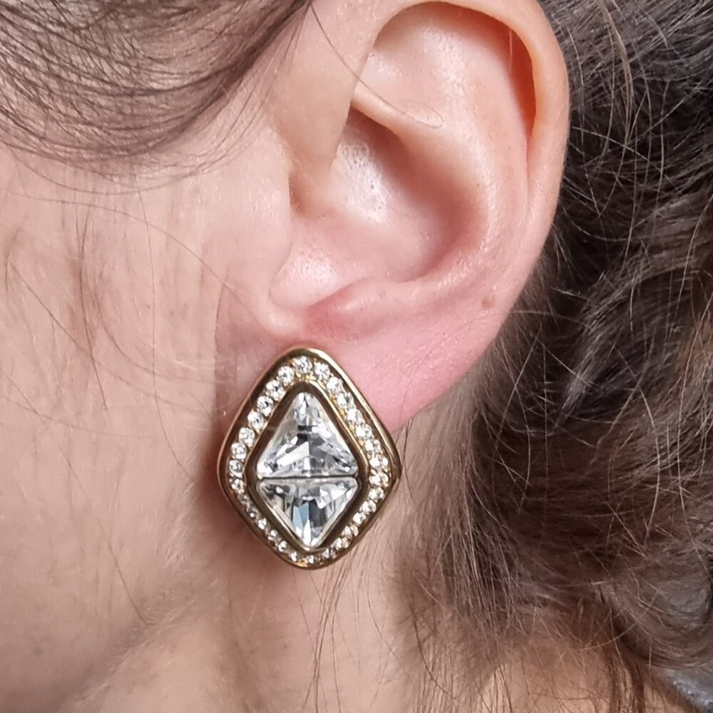 Vintage Swarovski 1980s - 1990s Clip-On Earrings With Clear Crystals & Gold-Tone - Picture 2 of 8